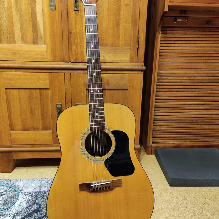 Gitar Akustik Yamaha F310, Jarang Dipakai